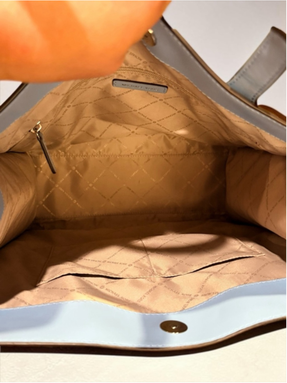 Michael Kors Large North South Tote - Picture 7 of 9
